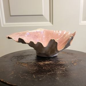 Vintage Poppy Trail Metlox Clam Shell Bowl 7 3/4"